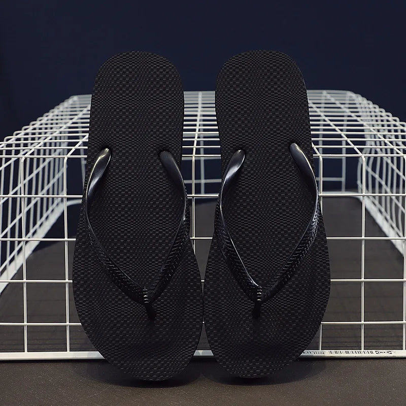Flip Flops Trendy Summer Outerwear Fashionable Clip On Beach Slippers Anti Slip Couple'S Splint Slippers Leisure Convenience